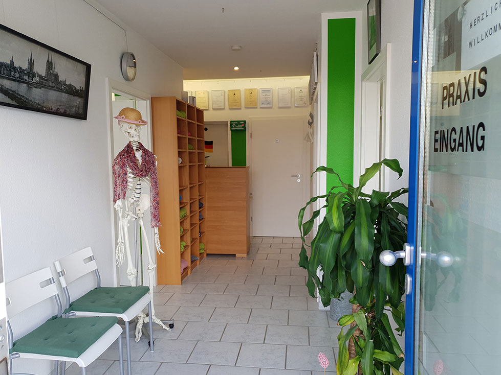 Ein Boot im Sonnenuntergang